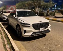 جێنسس GV70